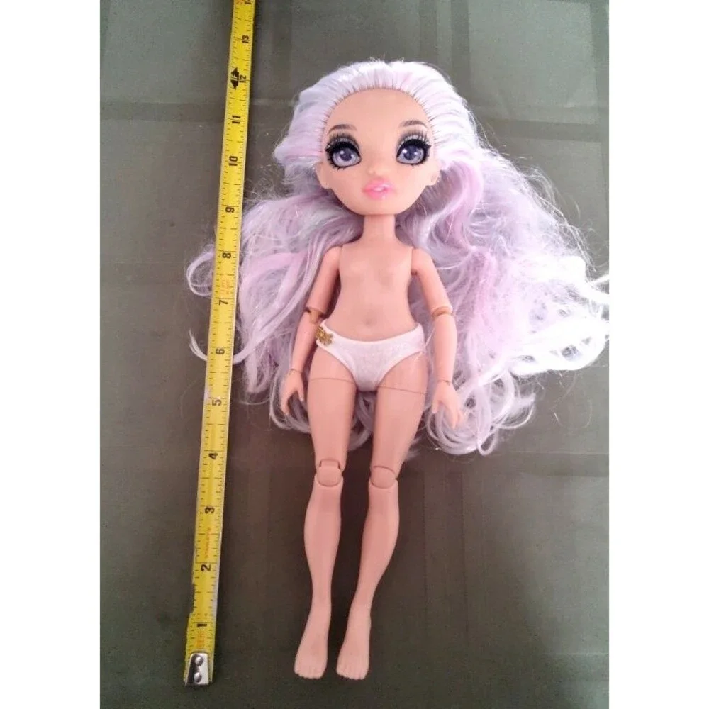 Rainbow High Pacific Coast Margot De Perla Iridescent Opal Lilac Hair Doll 10